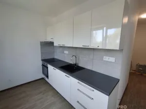 Pronájem bytu 2+1, Holešov, U Letiště, 60 m2