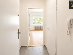 Pronájem bytu 1+kk, Praha - Košíře, Vrchlického, 26 m2