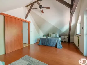 Prodej rodinného domu, Sezemice - Veská, 163 m2