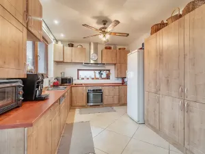 Prodej pozemku pro bydlení, Praha - Modřany, Do Lipin, 22202 m2