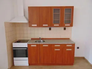 Pronájem bytu 1+kk, Praha - Smíchov, Plzeňská, 35 m2