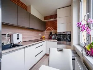 Prodej bytu 3+1, Čestice, 72 m2