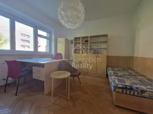 Pronájem bytu 3+1, Hradec Králové, Labská kotlina, 81 m2