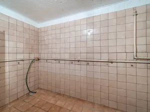 Prodej obchodního prostoru, Kroměříž - Těšnovice, 214 m2