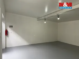 Pronájem garáže, Kopřivnice, 40 m2