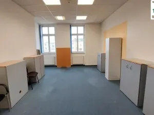 Pronájem kanceláře, Cheb, Májová, 21 m2