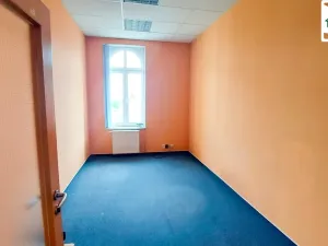 Pronájem kanceláře, Cheb, Májová, 21 m2