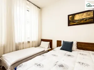 Pronájem bytu 1+kk, Cheb, Svobody, 22 m2