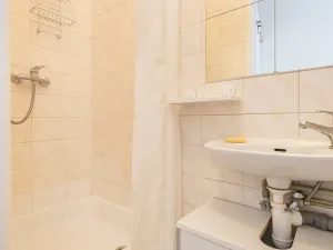 Pronájem bytu 1+1, Praha - Žižkov, Husitská, 28 m2