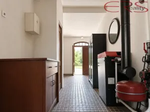 Prodej rodinného domu, Chuchelna, 200 m2