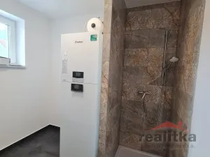 Prodej rodinného domu, Velká Polom, Osvoboditelů, 185 m2