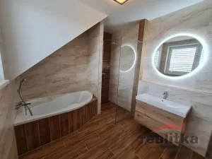 Prodej rodinného domu, Velká Polom, Osvoboditelů, 185 m2