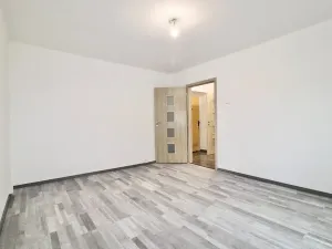 Prodej bytu 1+1, Teplice, Ruská, 30 m2