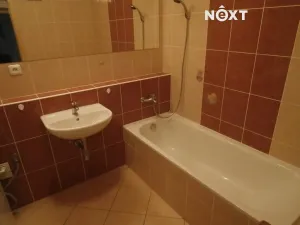 Pronájem bytu 2+kk, Pardubice, Bělehradská, 62 m2