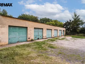 Prodej komerční nemovitosti, Měcholupy, 130 m2