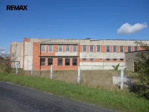 Prodej obchodního prostoru, Oskořínek, Chlebská, 1600 m2