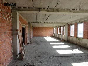 Prodej obchodního prostoru, Oskořínek, Chlebská, 1600 m2
