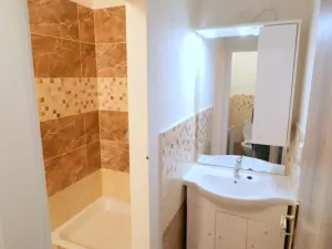 Pronájem bytu 1+kk, Praha - Košíře, Plzeňská, 30 m2