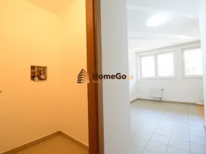 Pronájem bytu 2+kk, Praha - Troja, K Haltýři, 63 m2