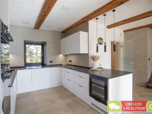 Pronájem rodinného domu, Dubany, 165 m2