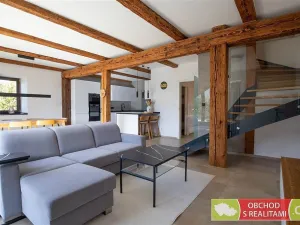 Pronájem rodinného domu, Dubany, 165 m2
