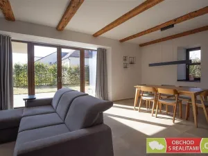 Pronájem rodinného domu, Dubany, 165 m2