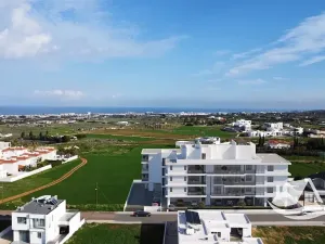 Prodej bytu 2+1, Paralimni, Kypr, 75 m2