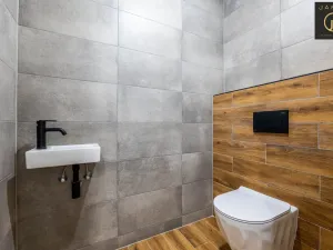 Prodej bytu 2+kk, Jáchymov, náměstí Republiky, 43 m2
