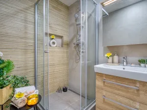Pronájem bytu 2+1, Trutnov - Horní Staré Město, Pomněnková, 55 m2