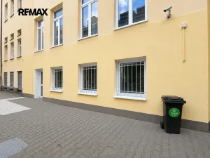 Pronájem skladu, Plzeň, Zikmunda Wintra, 520 m2