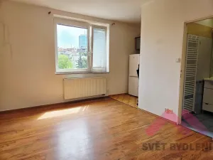 Pronájem bytu 1+kk, Praha - Nusle, Sevřená, 29 m2
