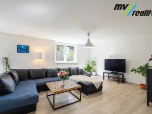 Prodej rodinného domu, Radim, 258 m2