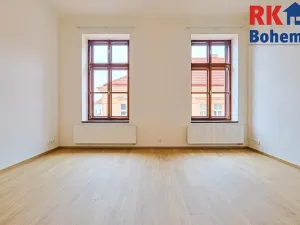 Pronájem bytu 1+kk, Český Brod, nám. Arnošta z Pardubic, 38 m2