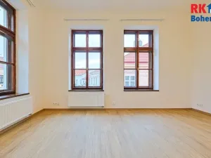 Pronájem bytu 1+kk, Český Brod, nám. Arnošta z Pardubic, 40 m2