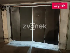 Pronájem garáže, Zlín, U Náhonu, 18 m2