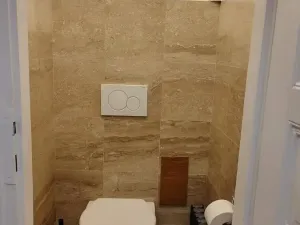 Pronájem bytu 1+kk, Praha - Nové Město, Hálkova, 31 m2