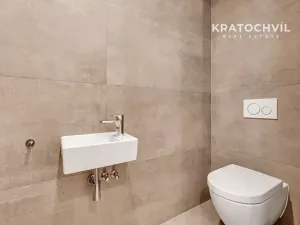 Prodej bytu 2+kk, Praha - Smíchov, Grafická, 70 m2