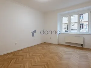 Pronájem bytu 2+kk, Praha, V Horkách, 51 m2