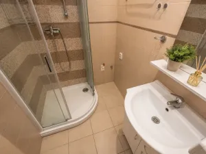 Prodej bytu 2+kk, Praha - Bohnice, Poznaňská, 37 m2