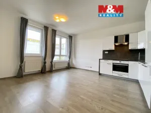 Pronájem bytu 2+kk, Ostrava - Moravská Ostrava, Jantarová, 58 m2