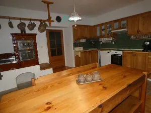 Prodej rodinného domu, Svratka, Libušina, 200 m2