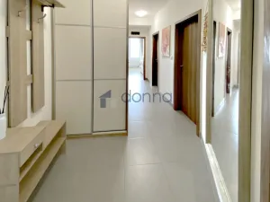 Pronájem bytu 3+kk, Praha, Pod radnicí, 75 m2