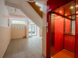 Prodej bytu 2+kk, Mělník, Bezručova, 40 m2