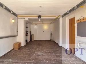 Pronájem rodinného domu, Praha - Háje, K jezeru, 306 m2
