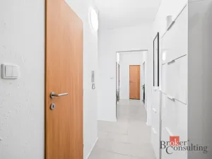 Prodej bytu 3+1, Plzeň - Bolevec, Kralovická, 71 m2