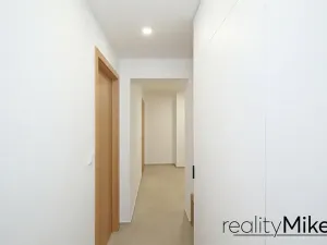 Pronájem bytu 2+kk, Liberec, Šafaříkova, 57 m2