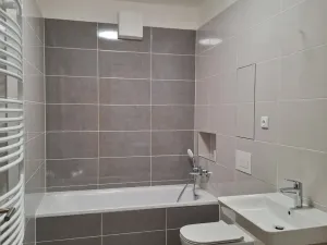 Pronájem bytu 2+kk, Praha - Vysočany, Pod Harfou, 45 m2