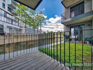 Pronájem apartmánu, Praha - Smíchov, Grafická, 61 m2