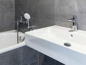 Prodej bytu 2+kk, Praha - Libeň, Zenklova, 54 m2