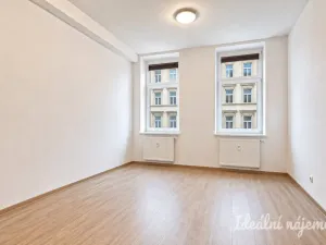 Pronájem bytu 1+1, Brno - Židenice, Porhajmova, 35 m2